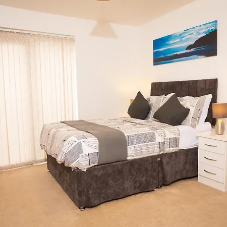 Luxury Two Bedroom Flat Opposite Coop Live N Etihad Stadium With Free Secure Parking, Netflix And Sky Tv Манчестер Экстерьер фото