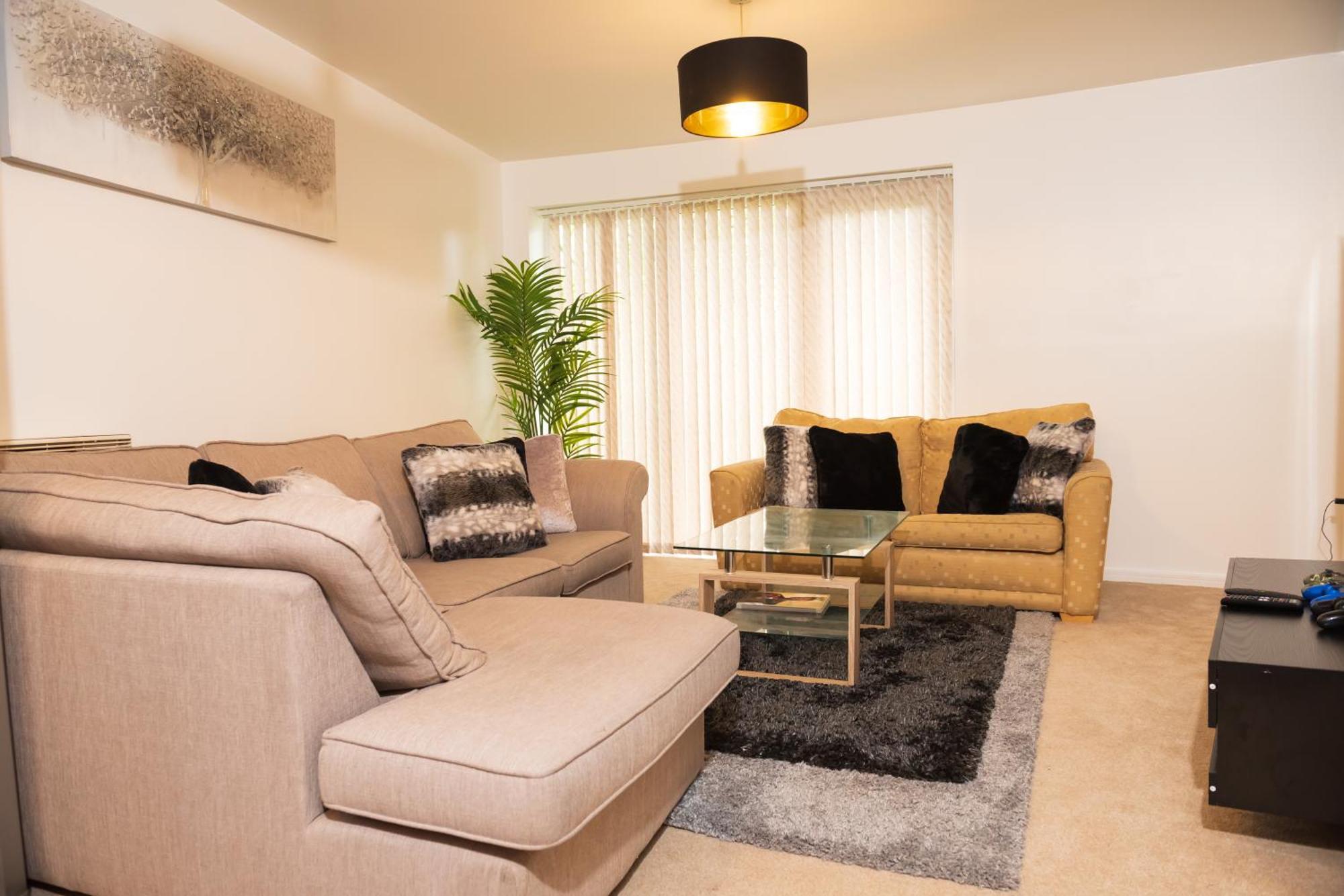 Luxury Two Bedroom Flat Opposite Coop Live N Etihad Stadium With Free Secure Parking, Netflix And Sky Tv Apartamento *