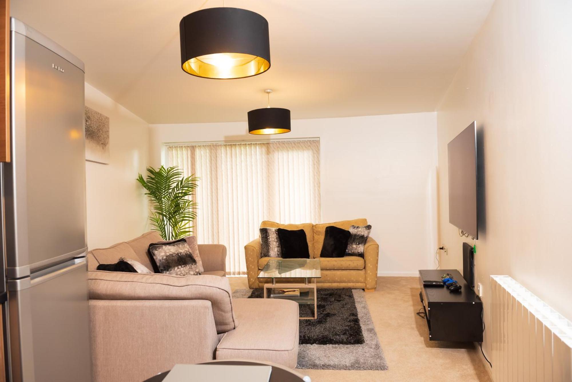 Luxury Two Bedroom Flat Opposite Coop Live N Etihad Stadium With Free Secure Parking, Netflix And Sky Tv Apartamento *