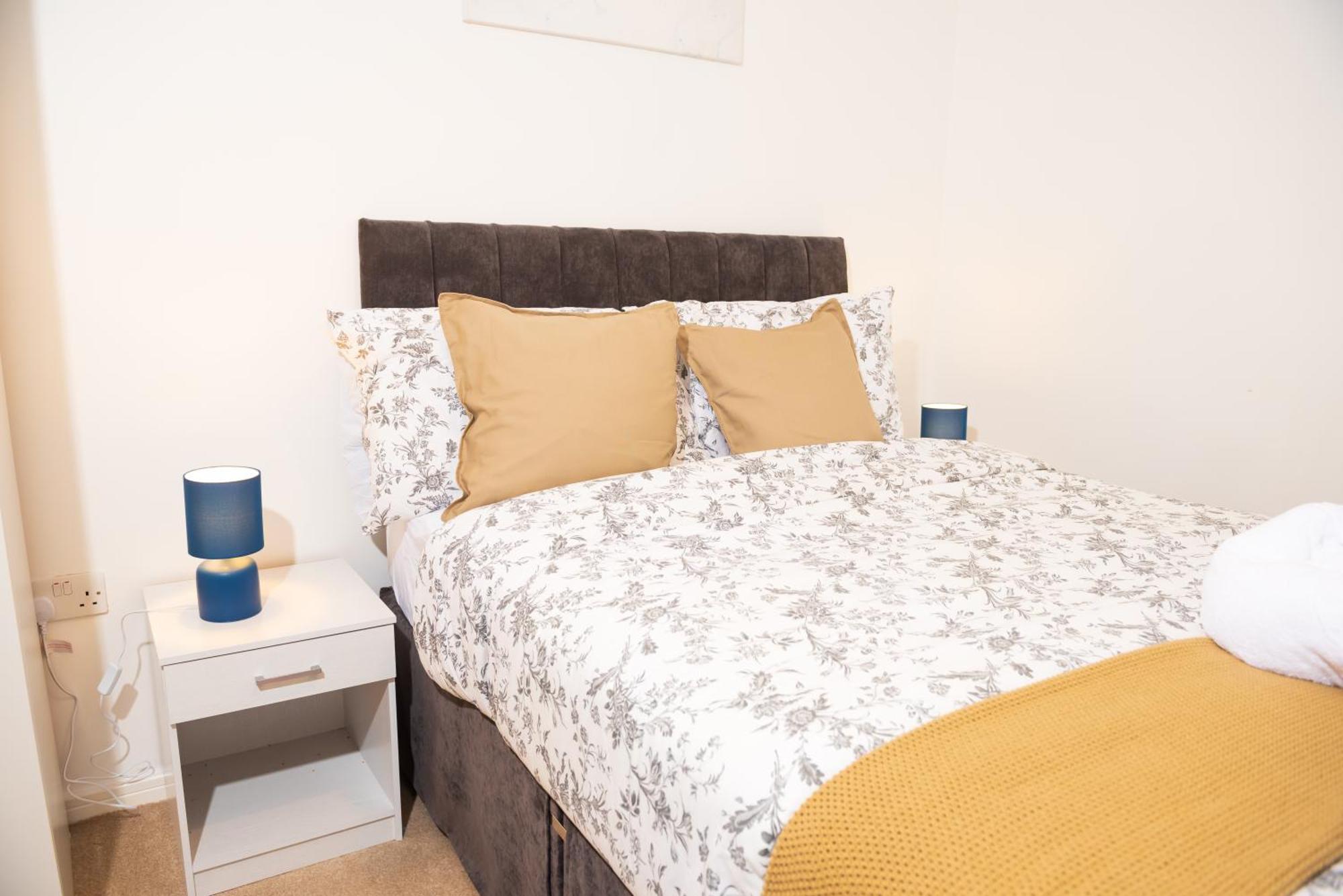 Luxury Two Bedroom Flat Opposite Coop Live N Etihad Stadium With Free Secure Parking, Netflix And Sky Tv * Mánchester
