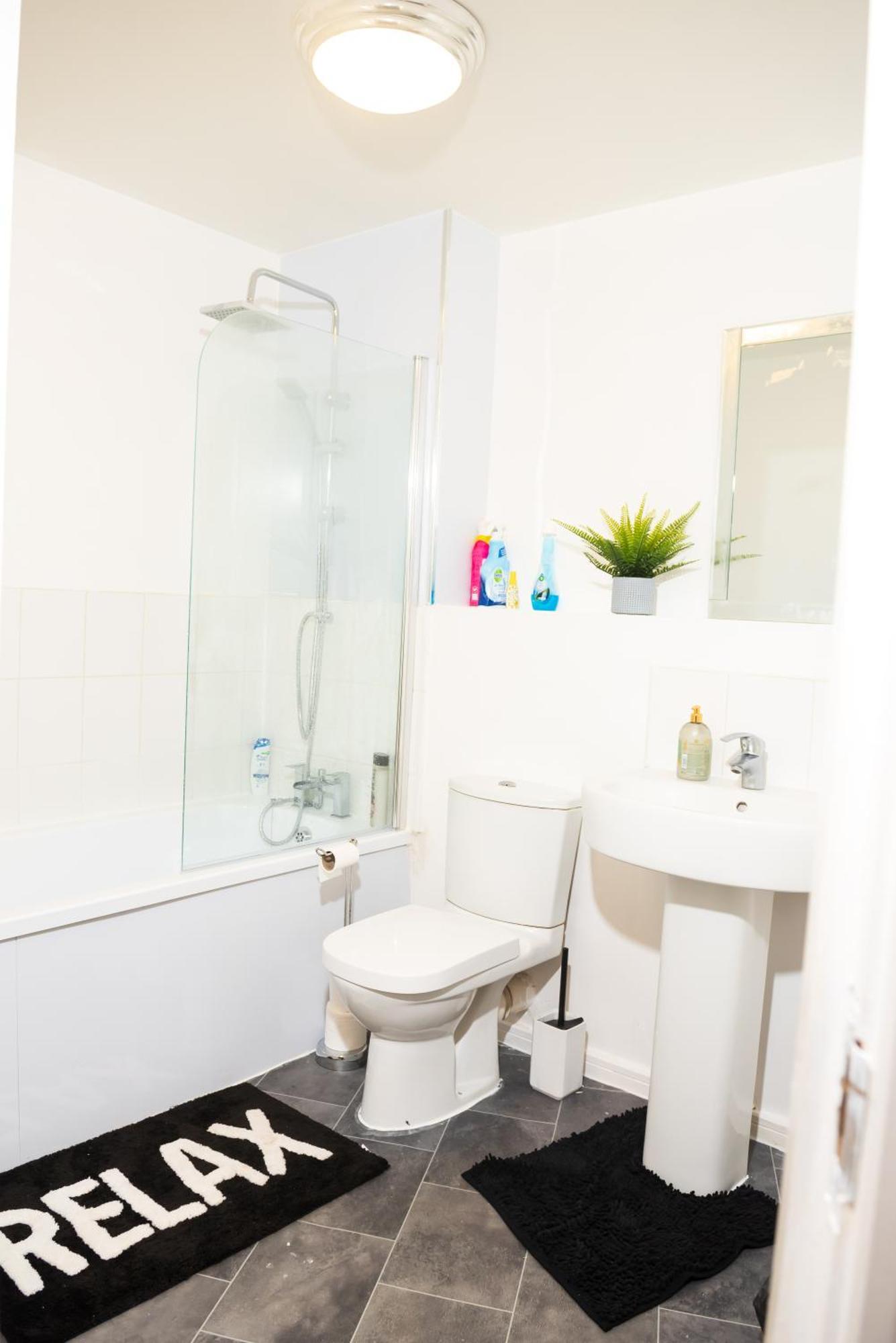 Luxury Two Bedroom Flat Opposite Coop Live N Etihad Stadium With Free Secure Parking, Netflix And Sky Tv * Mánchester